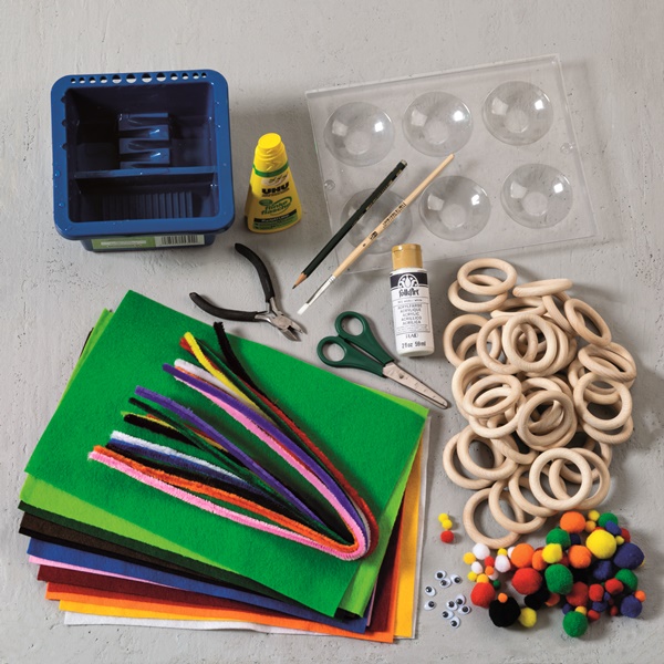 Material und Ergebnis: Hasen-Eierbecher