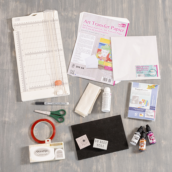 Material und Ergebnis: Karten mit Alkoholtinte und Transparentpapier