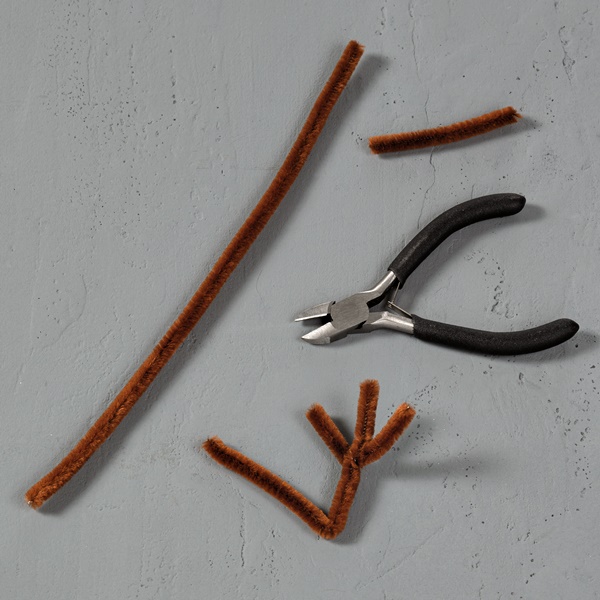 Schritt 1: Rentier Holzklammern