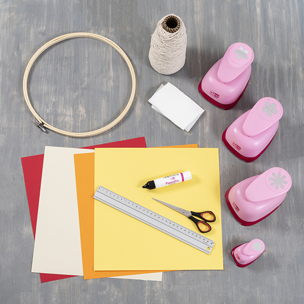 Material und Ergebnis: Sommerlicher Blütenkranz